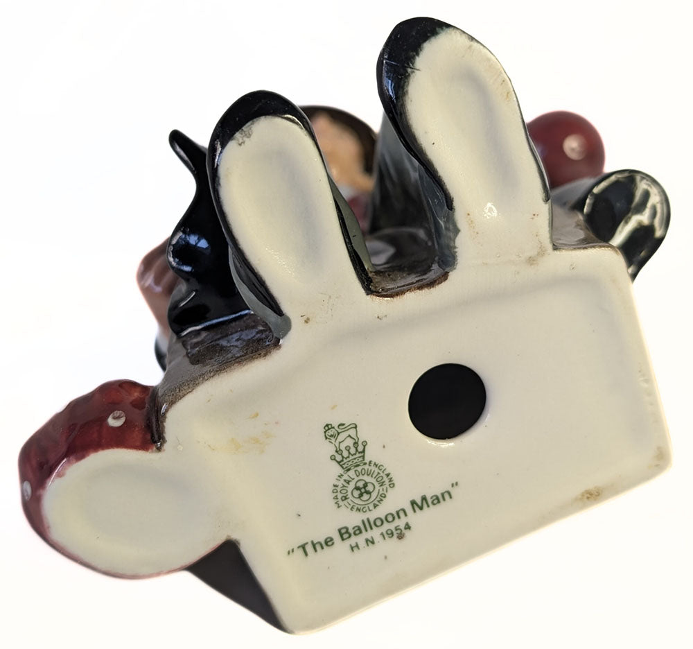 ROYAL DOULTON Fine Bone China Figurine - The Balloon Man - HN 1954