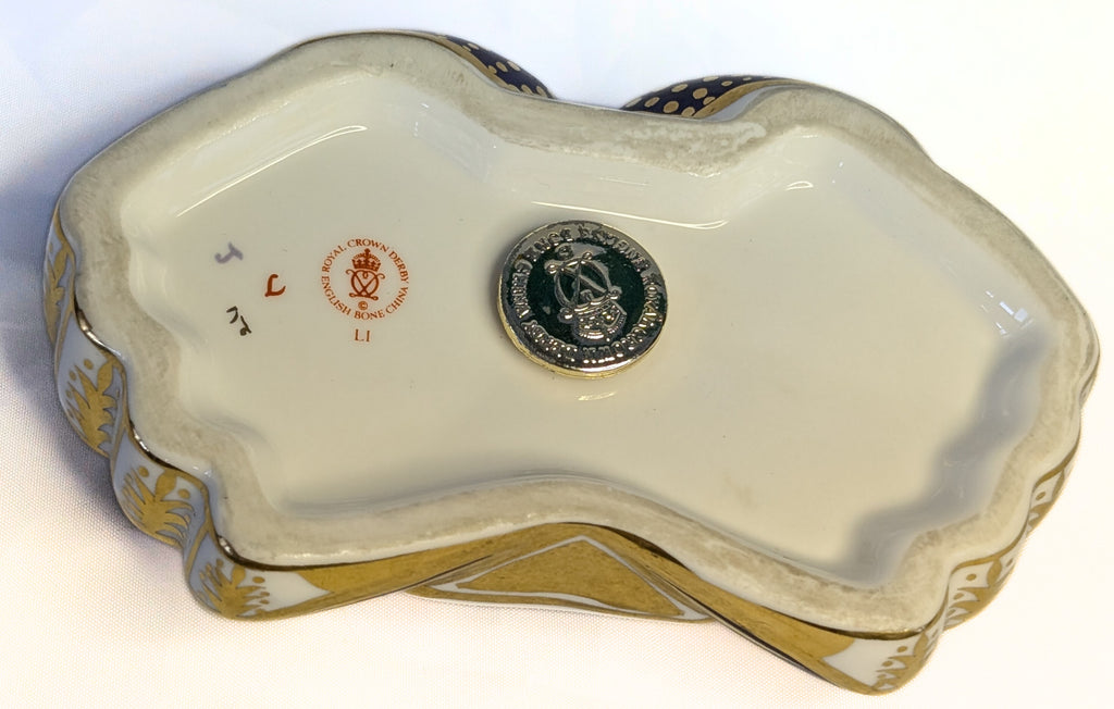 ROYAL CROWN DERBY Fine Bone China Paperweight Figurine - Imari Crab