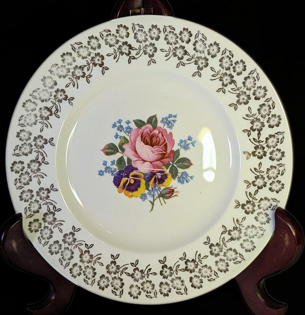 Empire Porcelain - Staffordshire - Golden Bouquet - 4 Pc Place Setting - 22 Kt