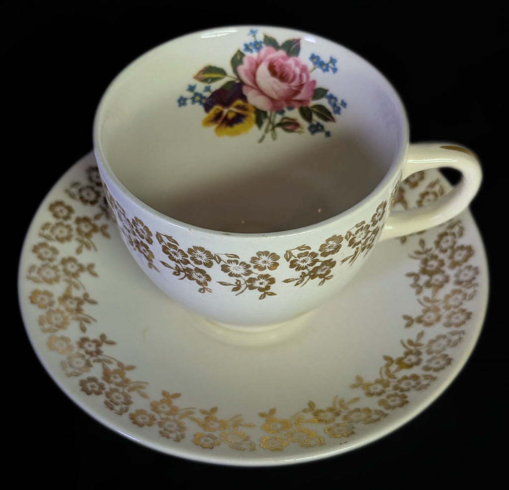 Empire Porcelain - Staffordshire - Golden Bouquet - 4 Pc Place Setting - 22 Kt