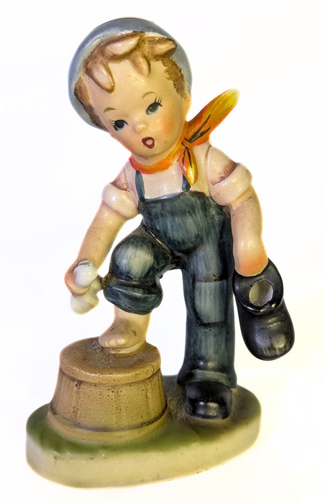 "Just Kids" Porcelain Figurine by Inarco - Cleveland Ohio, 1964 - E-190
