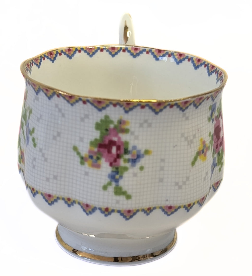 ROYAL ALBERT Fine Bone China Tea Cup - Petit Point Chinz
