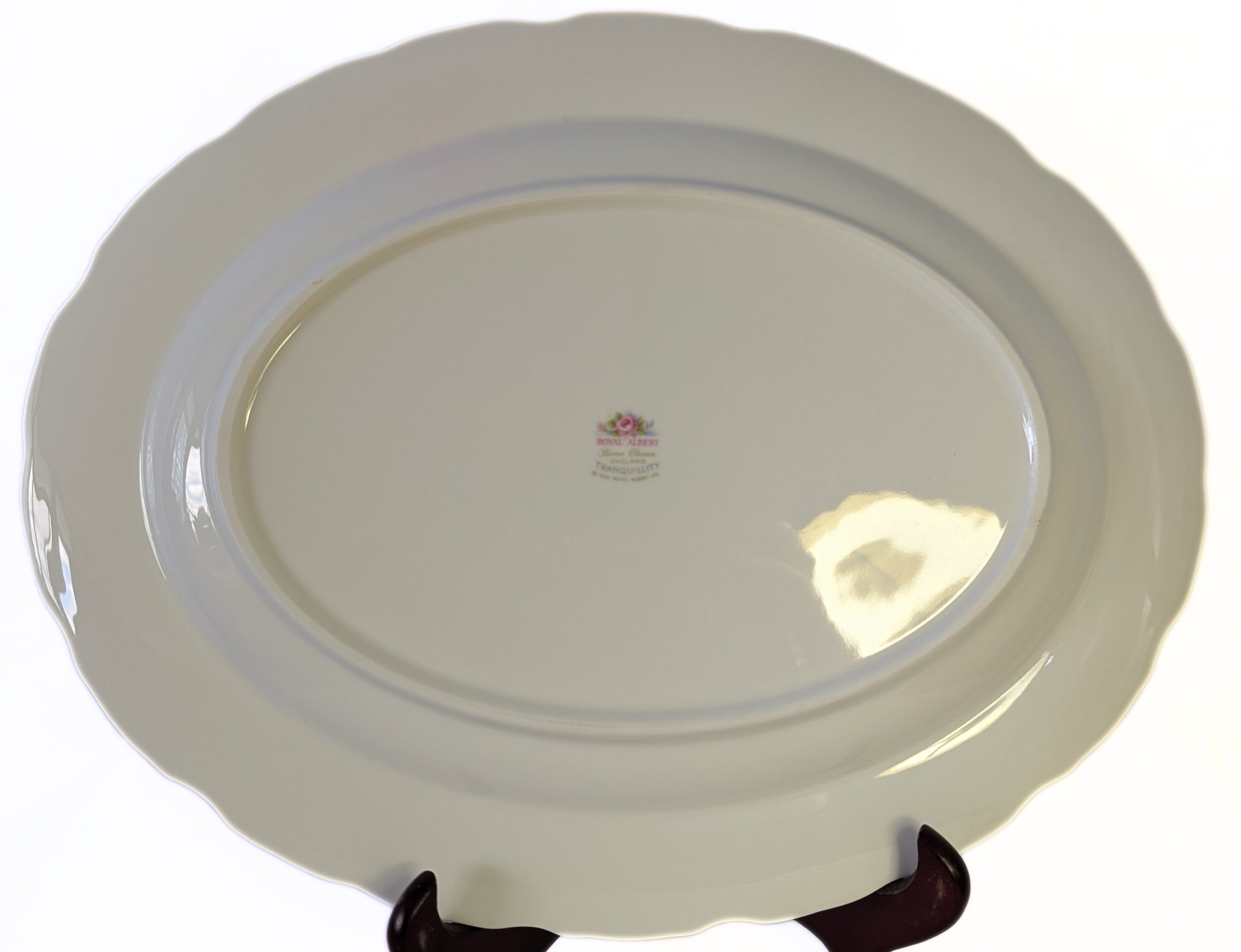 ROYAL ALBERT Fine Bone China - Tranquillity Pattern - 13" Oval Serving Tray