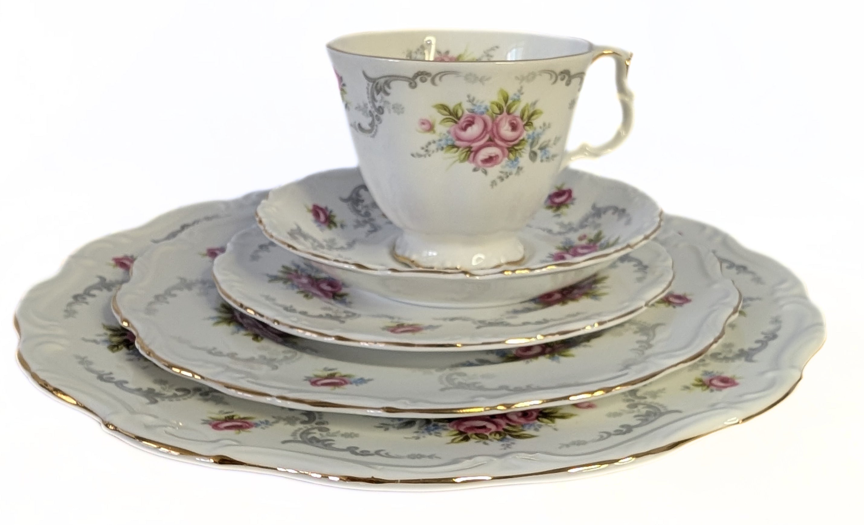 ROYAL ALBERT Fine Bone China - Tranquillity Pattern - 5 Pc. Dinner Set