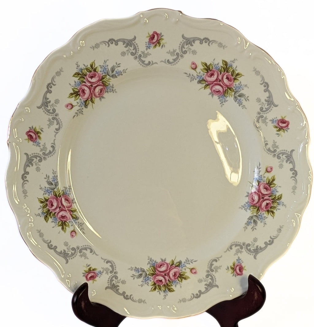 ROYAL ALBERT Fine Bone China - Tranquillity Pattern - 5 Pc. Dinner Set