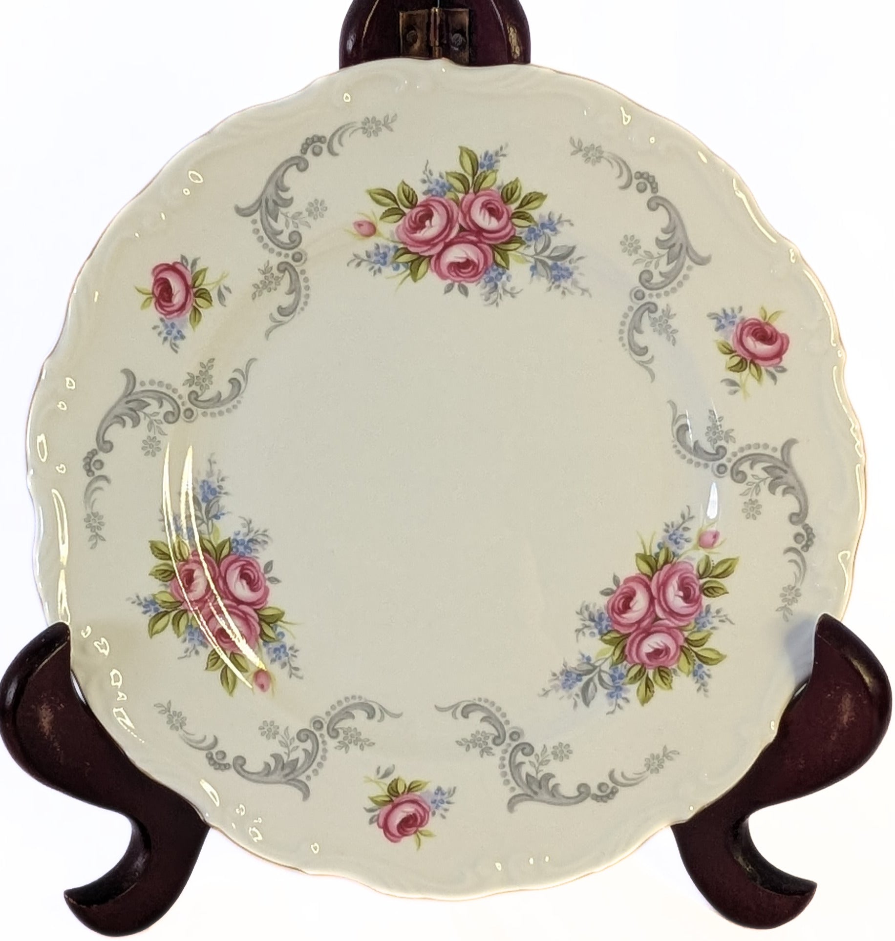 ROYAL ALBERT Fine Bone China - Tranquillity Pattern - 5 Pc. Dinner Set