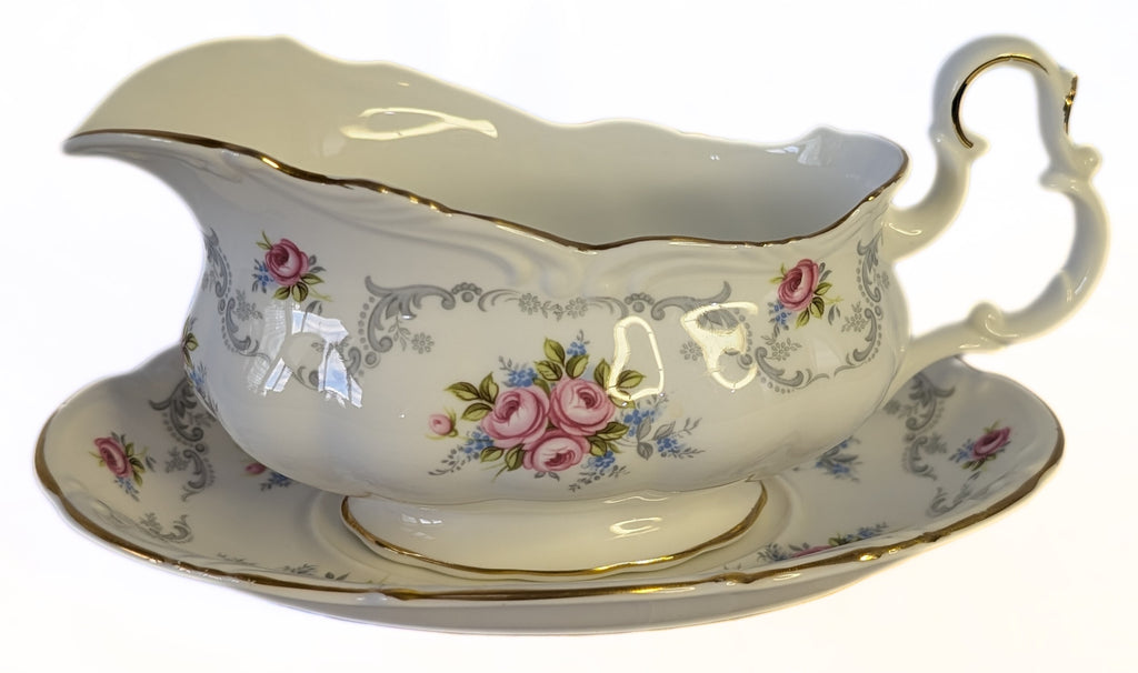 ROYAL ALBERT Fine Bone China - Tranquillity Pattern - Gravy Boat &amp; Undertray