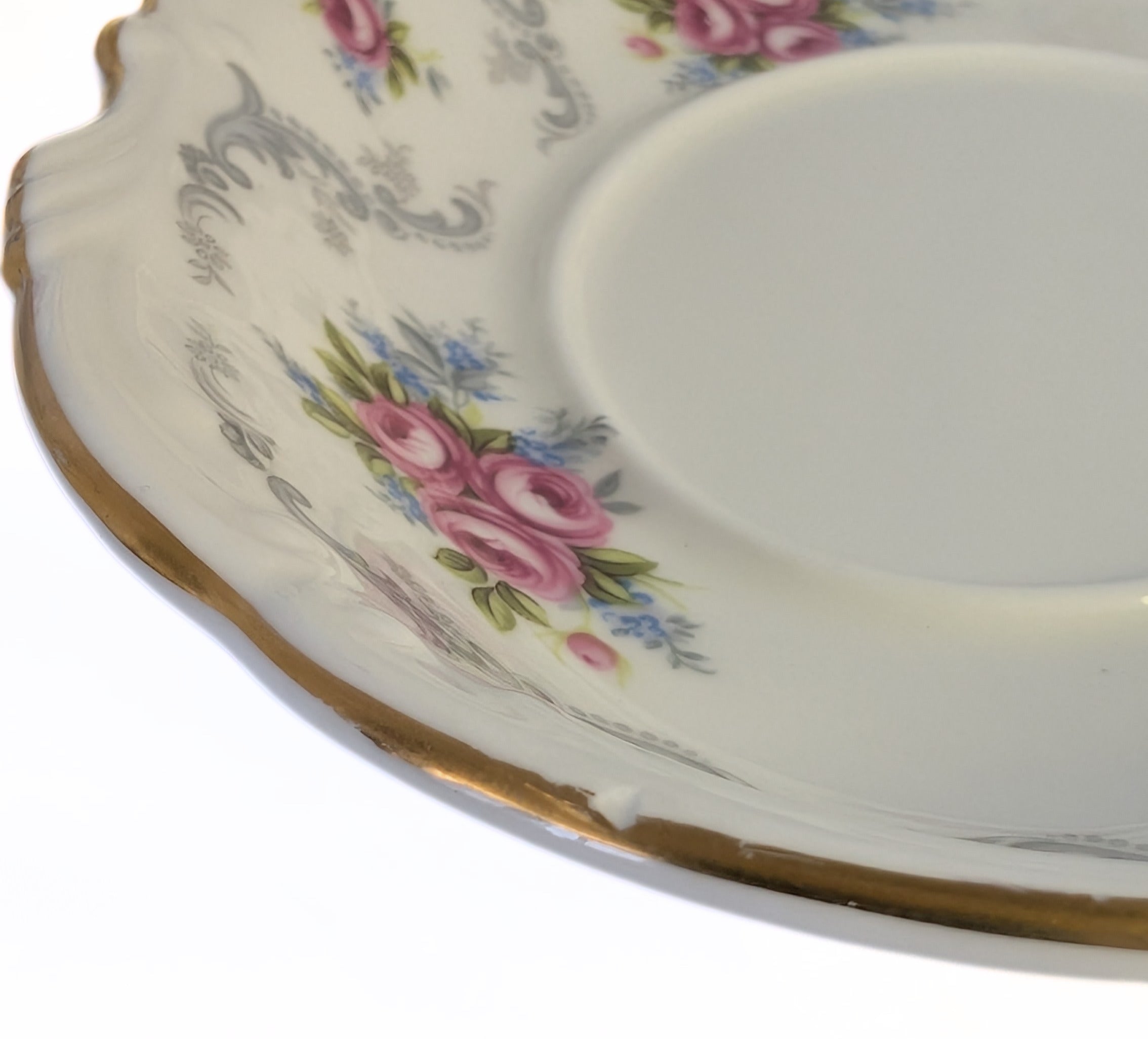 ROYAL ALBERT Fine Bone China - Tranquillity Pattern - Gravy Boat &amp; Undertray