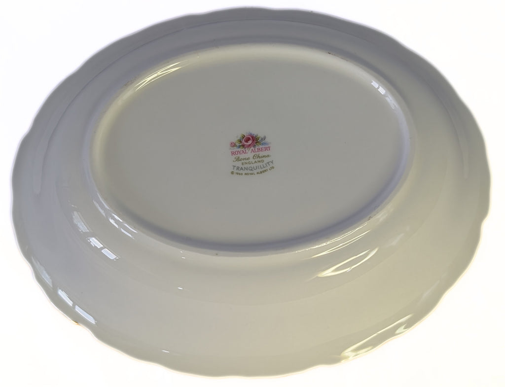 ROYAL ALBERT Fine Bone China - Tranquillity Pattern - Oval Serving Bowl - 9 1/8"