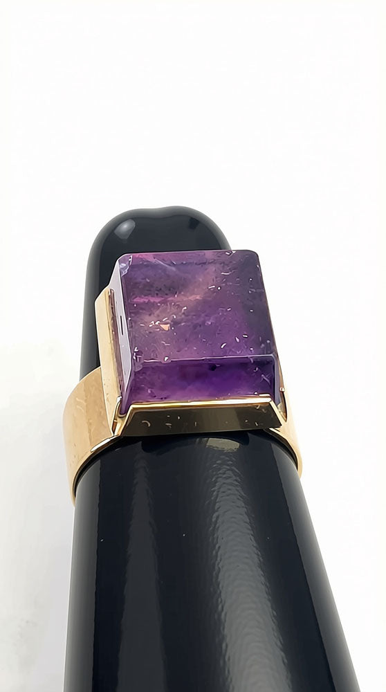 14Kt YG Designer Cubed Amethyst Solitaire Ring From Finland - Size 5