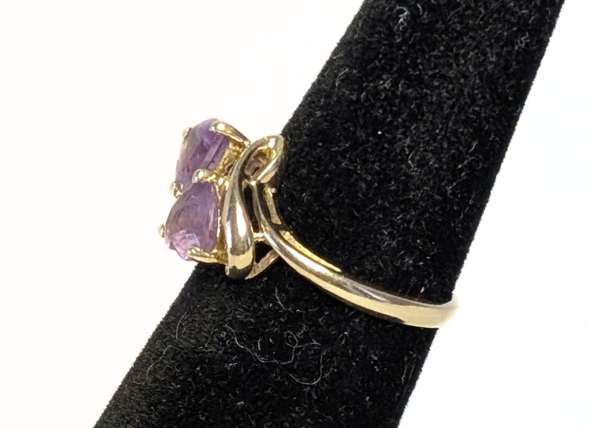 10 Kt Yellow Gold Amethyst Heart Ring - Size 6.25