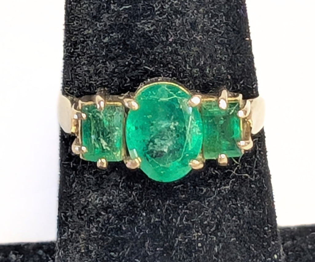 14 Kt Yellow Gold Emerald Trinity 3-Stone Ring - Size 7