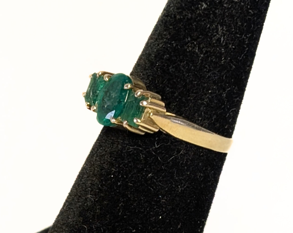 14 Kt Yellow Gold Emerald Trinity 3-Stone Ring - Size 7