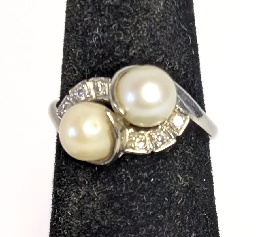 14 Kt White Gold Cultured Pearl & Diamond Ring - Size 6