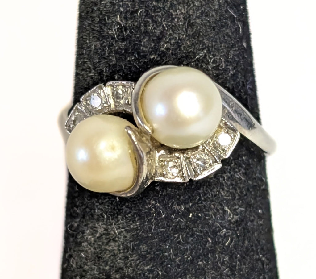 14 Kt White Gold Cultured Pearl & Diamond Ring - Size 6