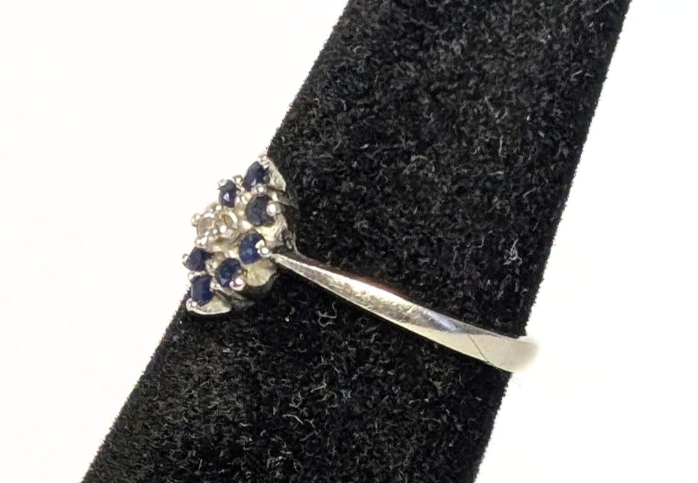 14 Kt White Gold Sapphire &amp; Diamond Ring - Size 6.5