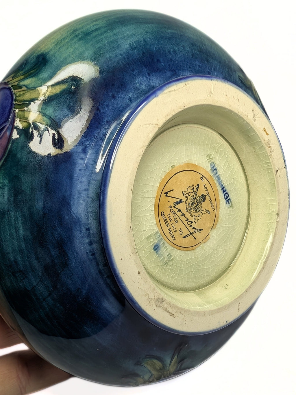 MOORCROFT Lidded Pottery Powder/ Trinket Box - Anemone Pattern - Queen Mary Seal
