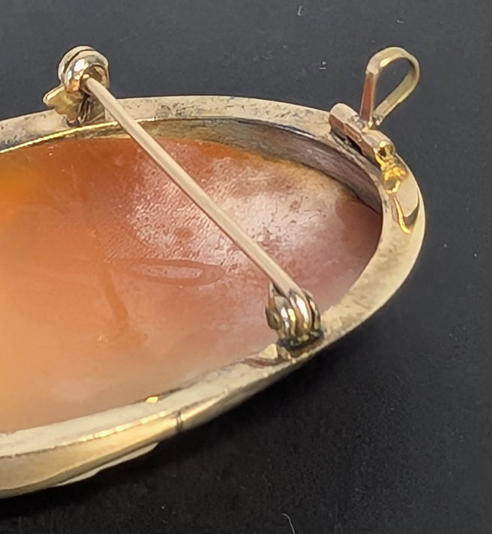 Antique 10 Kt Yellow Gold Convertible Cameo Brooch / Pendant