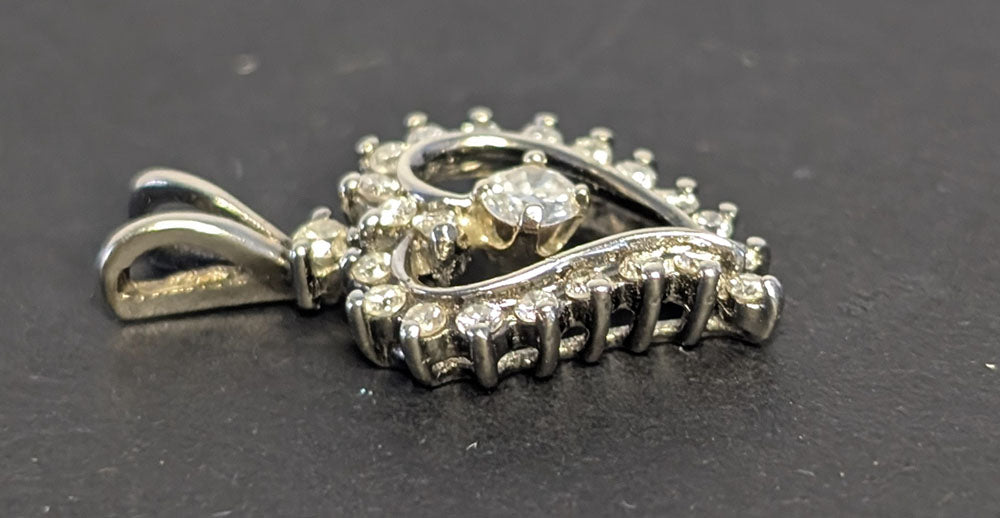 14 Kt White Gold Diamond Heart Pendant