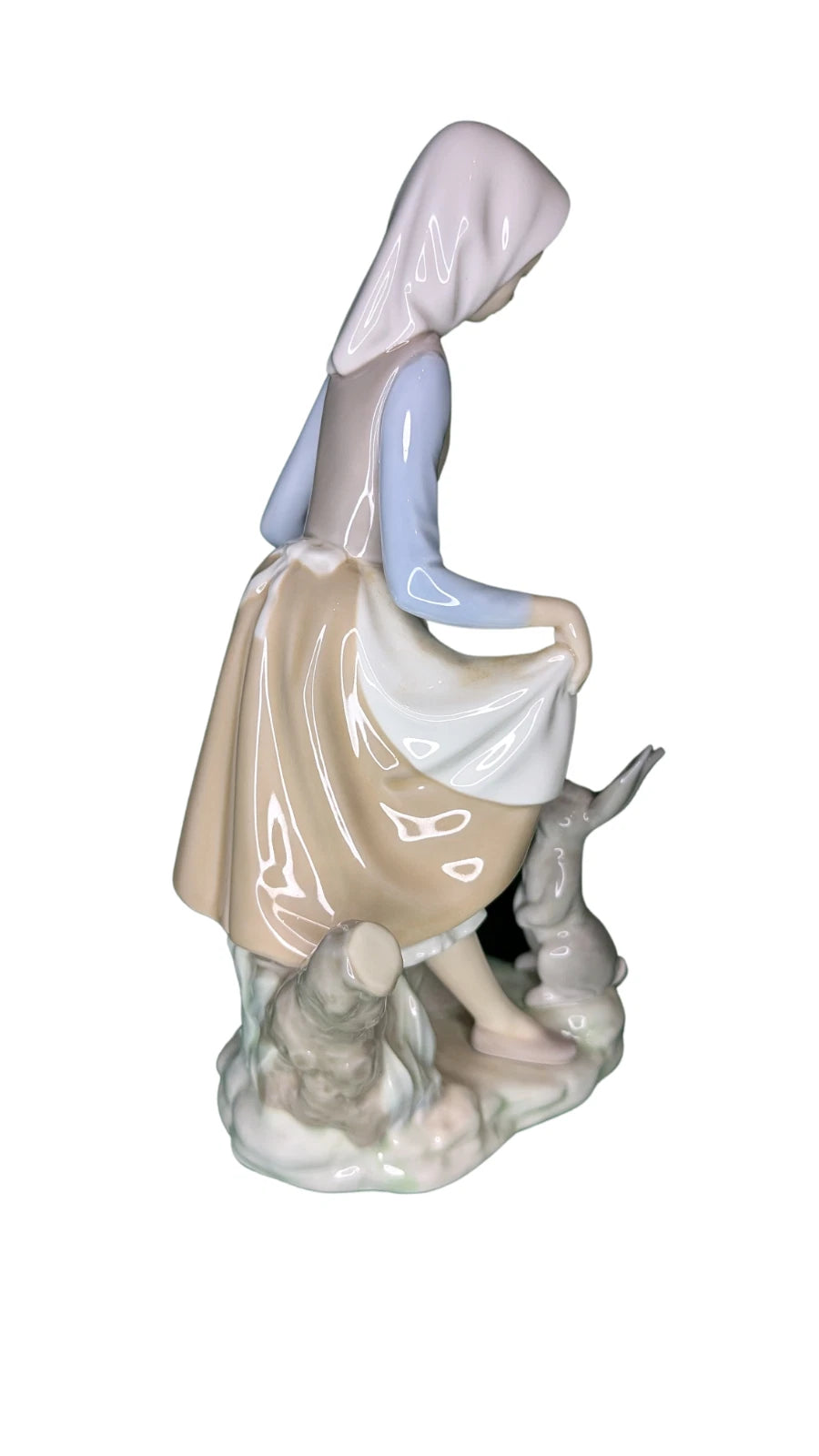 LLADRO Porcelain Figurine - Made in Spain - Rabbits Food