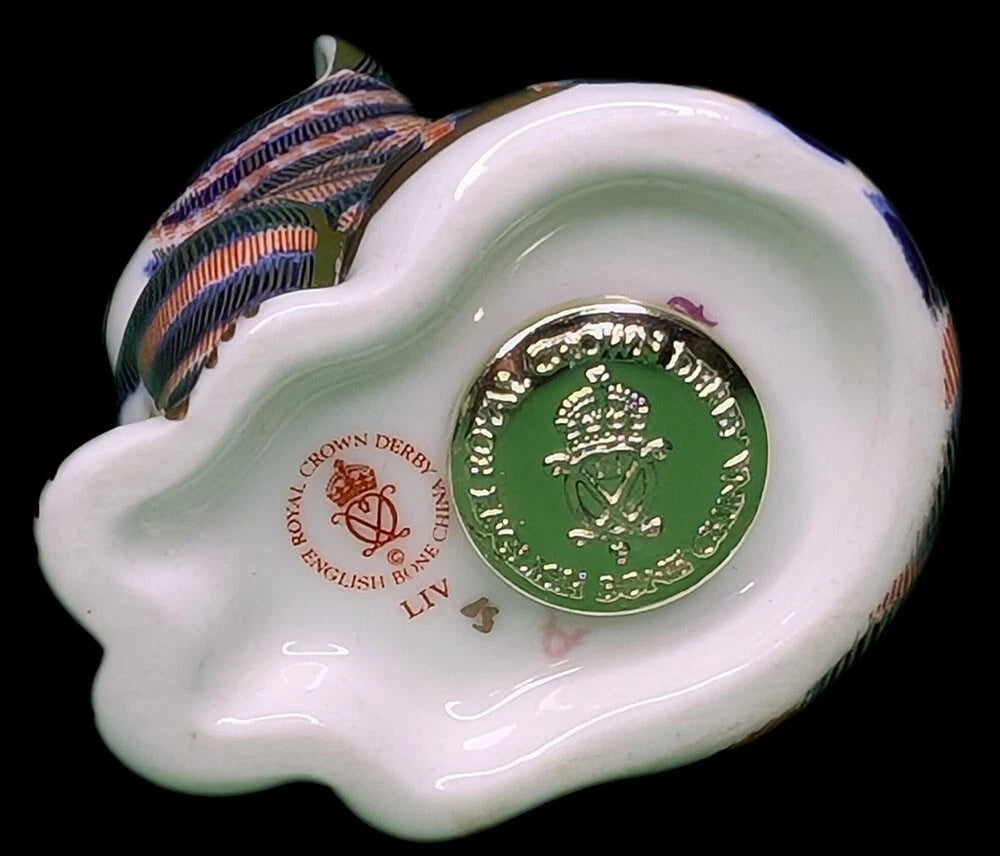ROYAL CROWN DERBY Fine Bone China Standing Imari Cat Figurine - Gold Seal - 3"