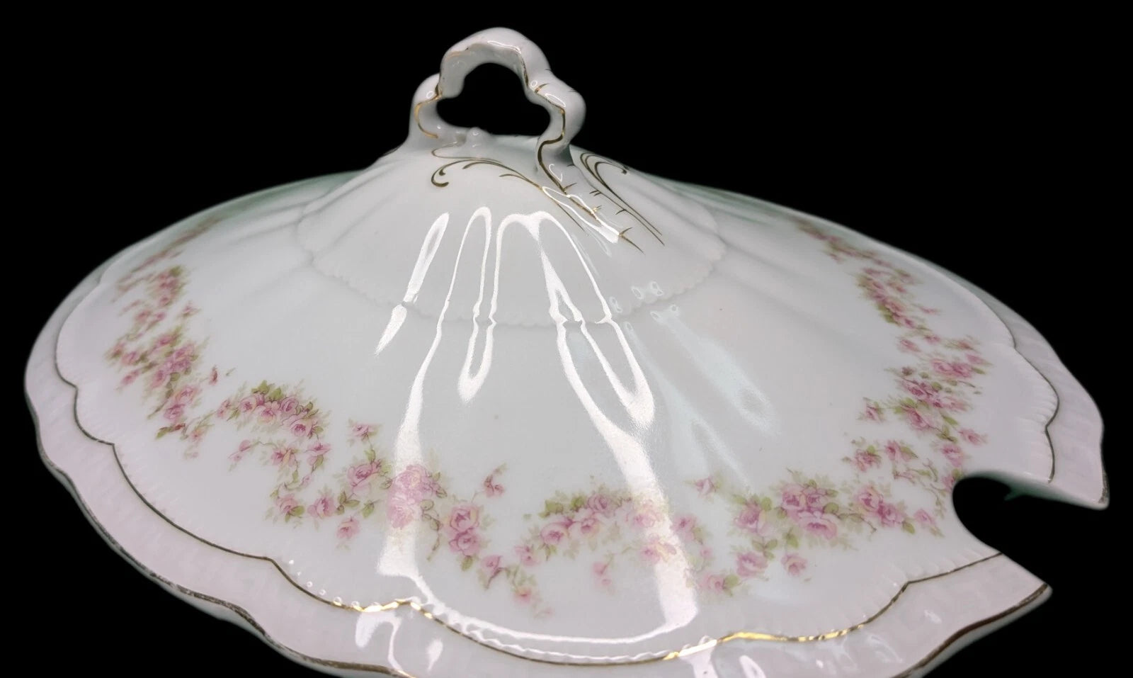 Oval Soup Tureen Lid - Z S & Co (Scherzer) - Scalloped, Roses - Bavaria