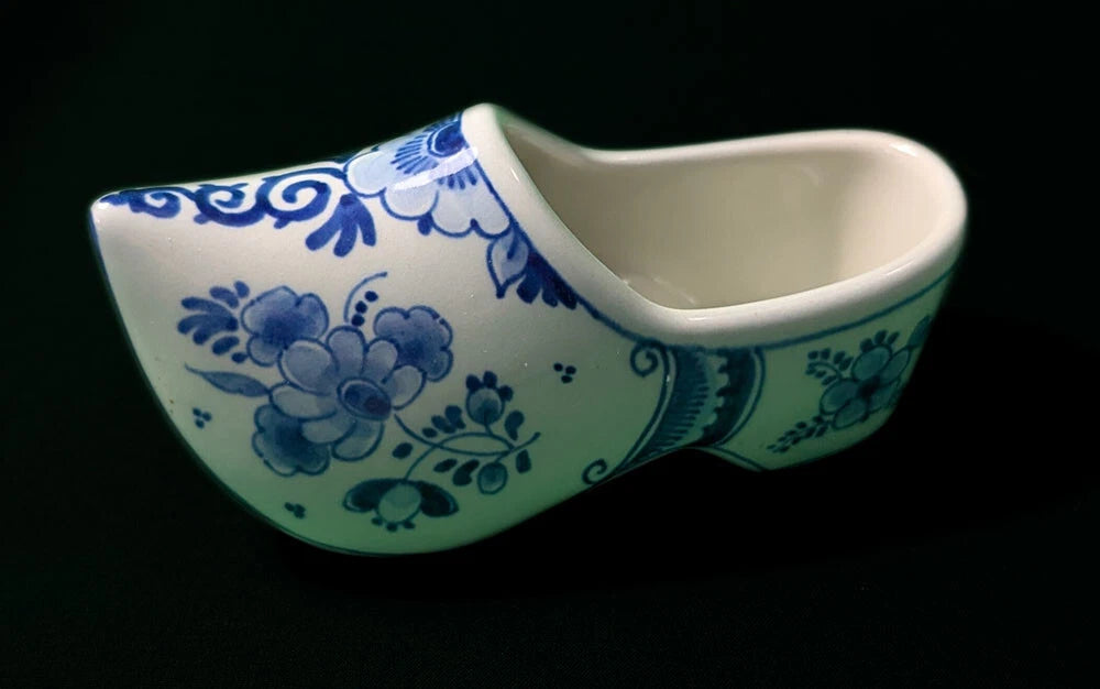 Vintage Delft Blue &amp; White Clog Shoe Trinket - 4.5"
