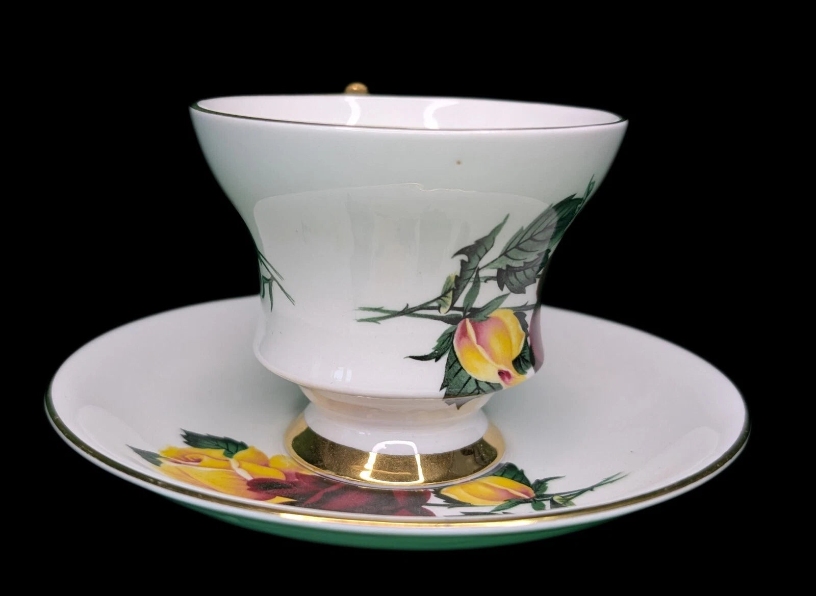 WINDSOR Bone China Tea Cup & Saucer Set - Red & Yellow Roses