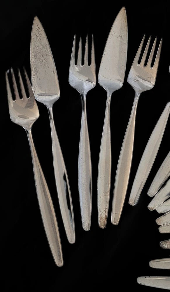 GEORG JENSEN MCM Sterling Silver Fish Set for 8 -- Cypress Pattern
