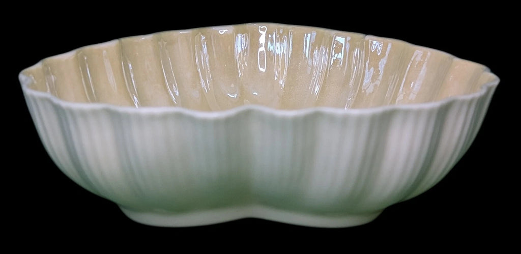 Beautiful BELLEEK - Ireland - Heart Shaped Candy / Bon Bon Dish - Green Mark