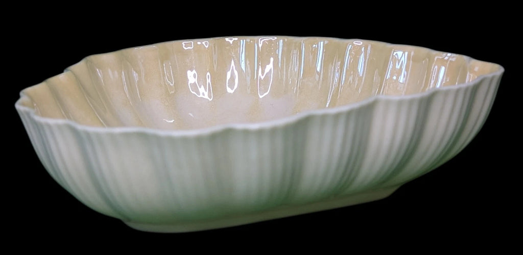 Beautiful BELLEEK - Ireland - Heart Shaped Candy / Bon Bon Dish - Green Mark