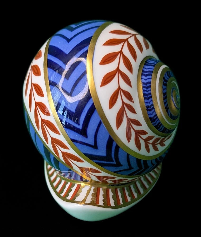 ROYAL CROWN DERBY Bone China Figurine / Paperweight - Snail with Stopper